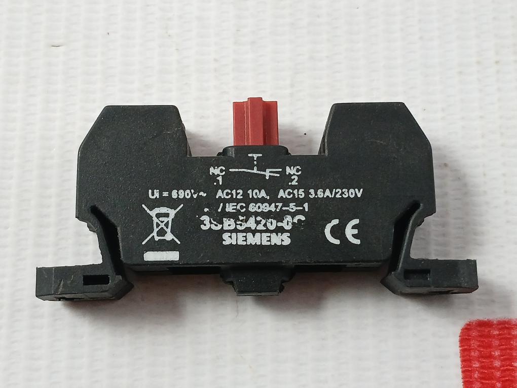 3Sb5420-0C Contact Block 690V 10A Siemens