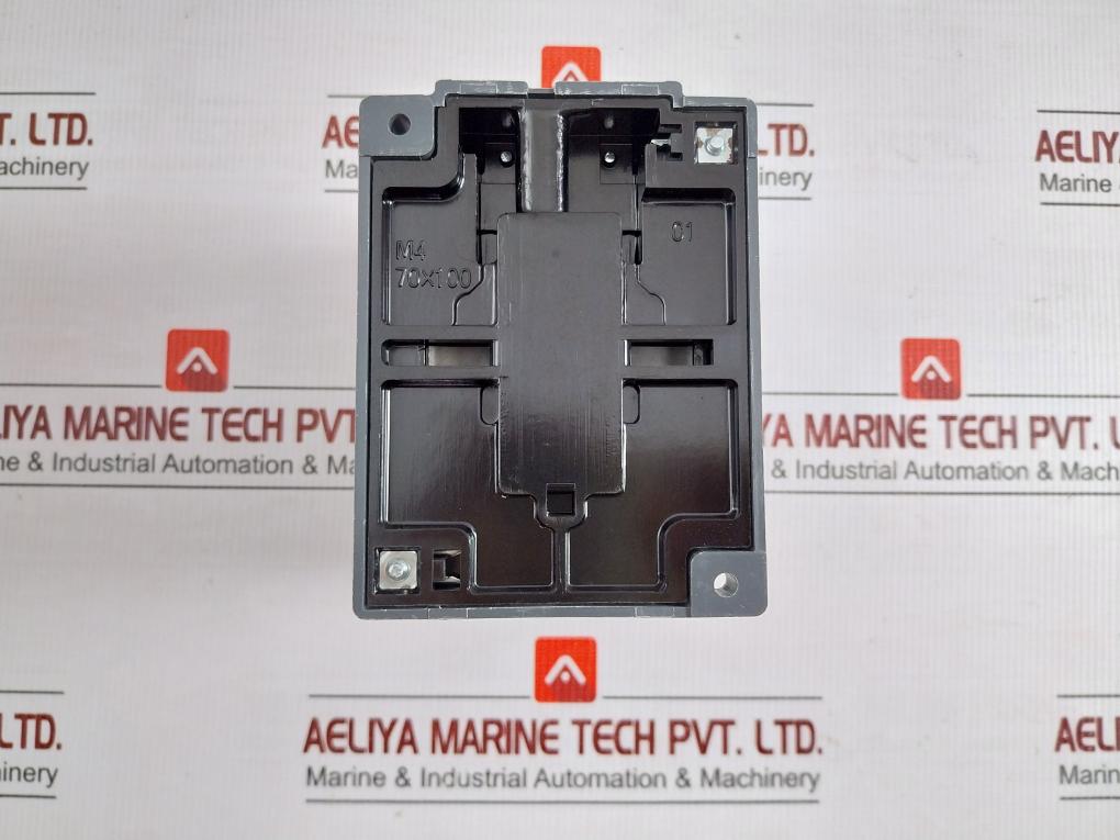 3Tf47 22-0Xn2 Siemens Contactor 63A Ac3 30Kw 400V 2No+2Nc