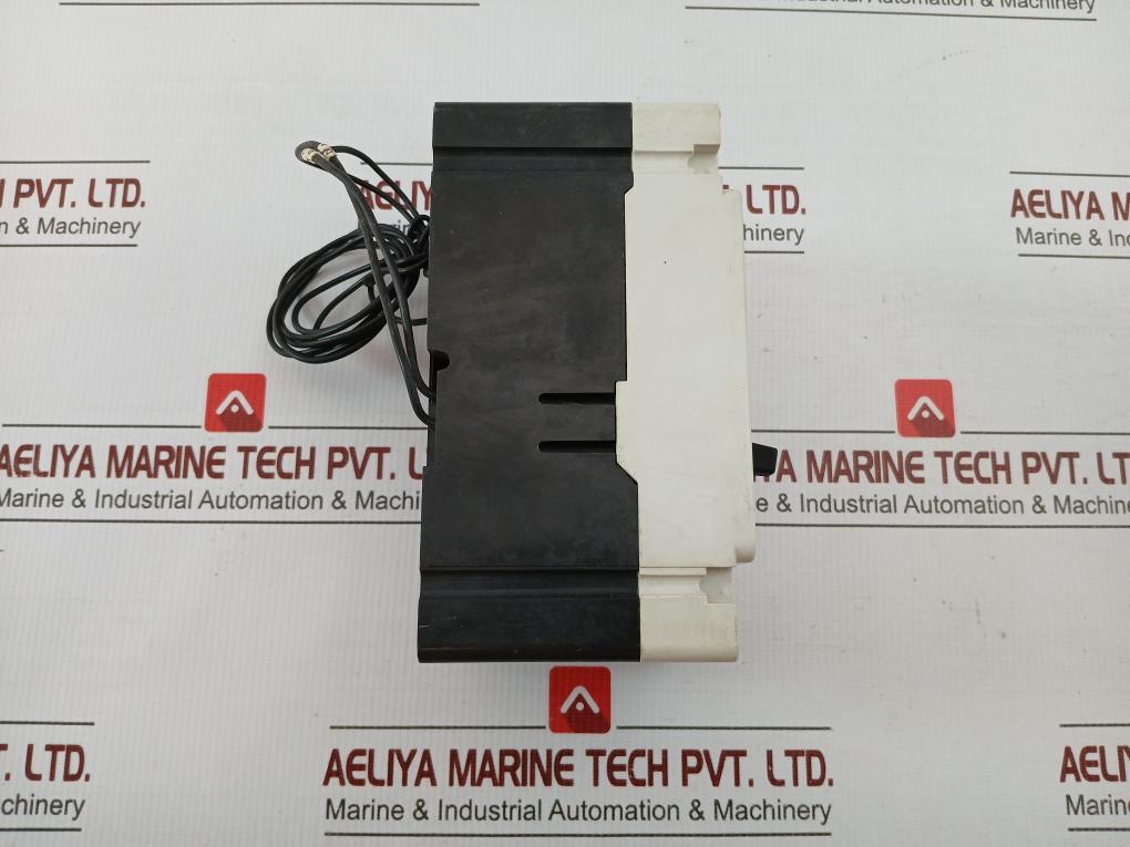 3Vf3211-2Bu41-1Ga0 Siemens Uimp-8Kv Three And Four-pole Circuit-breaker