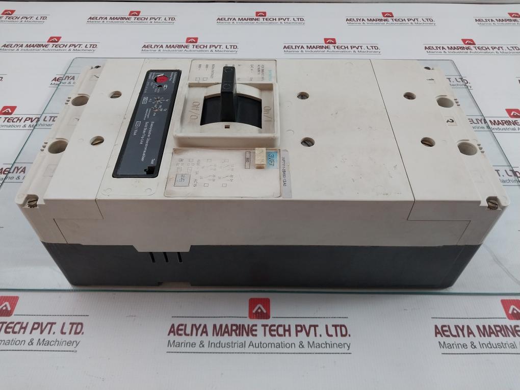 3Vf7111-2Bk60-1Ga0 Three & Four-pole Circuit Breaker Siemens Ac 50/60Hz 480V
