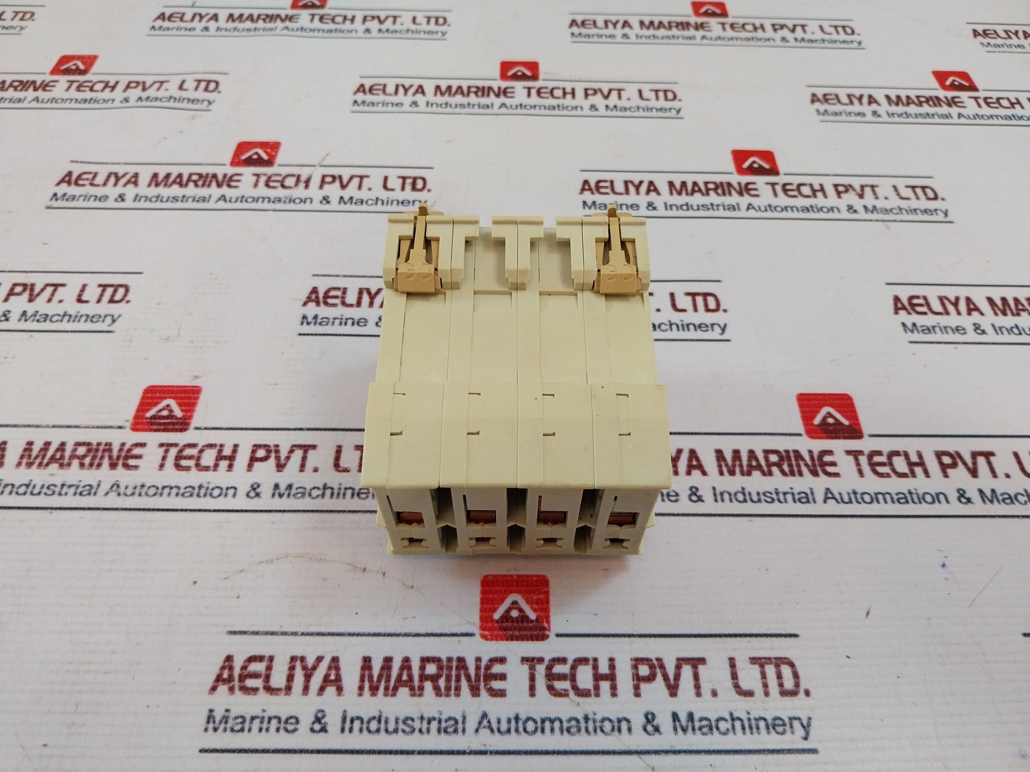 Lk Ga1 Group Switch 250-400V Ip20