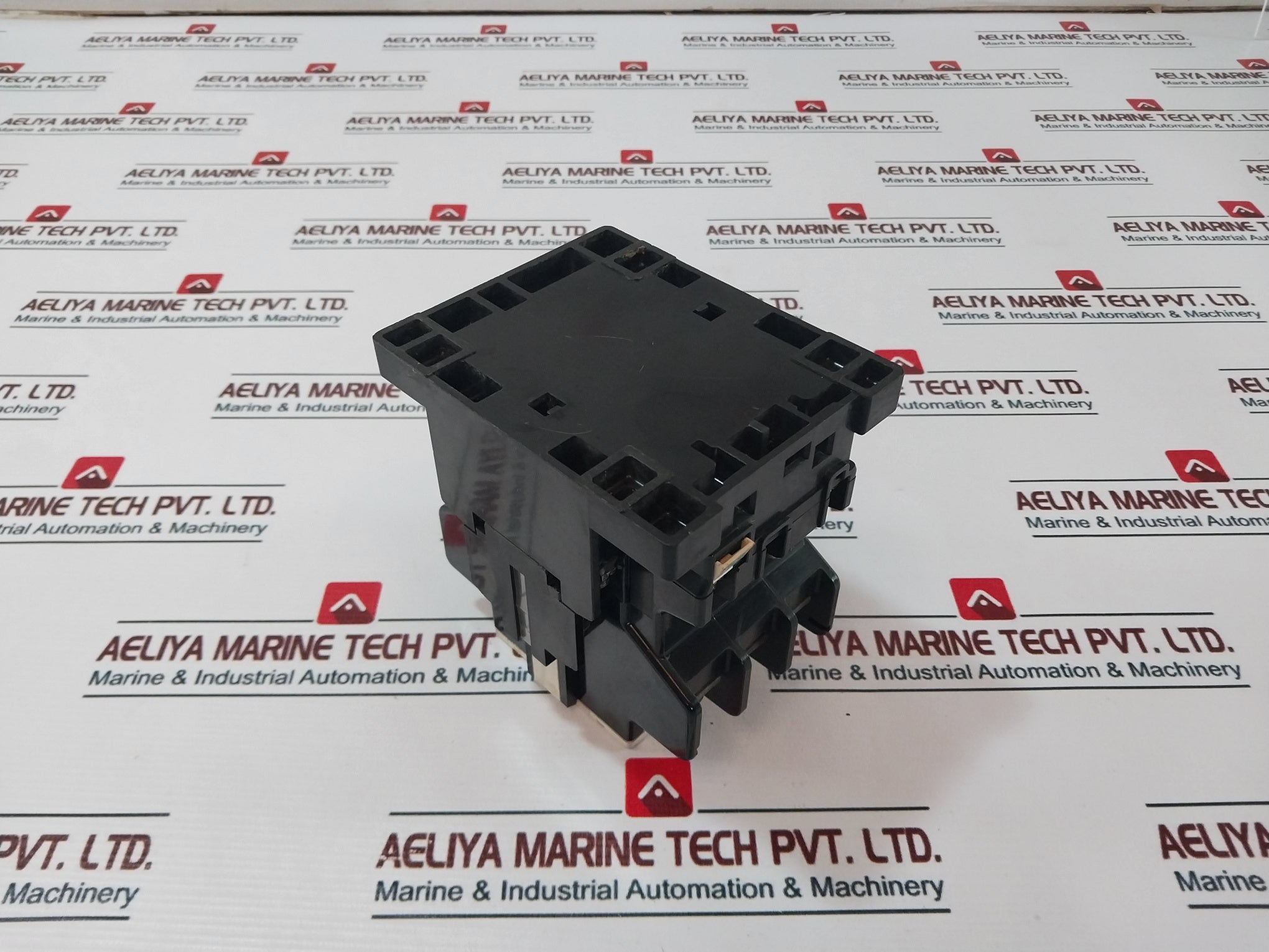 Fuji Electric SC-3N Magnetic Contactor 4NC2H0 100A