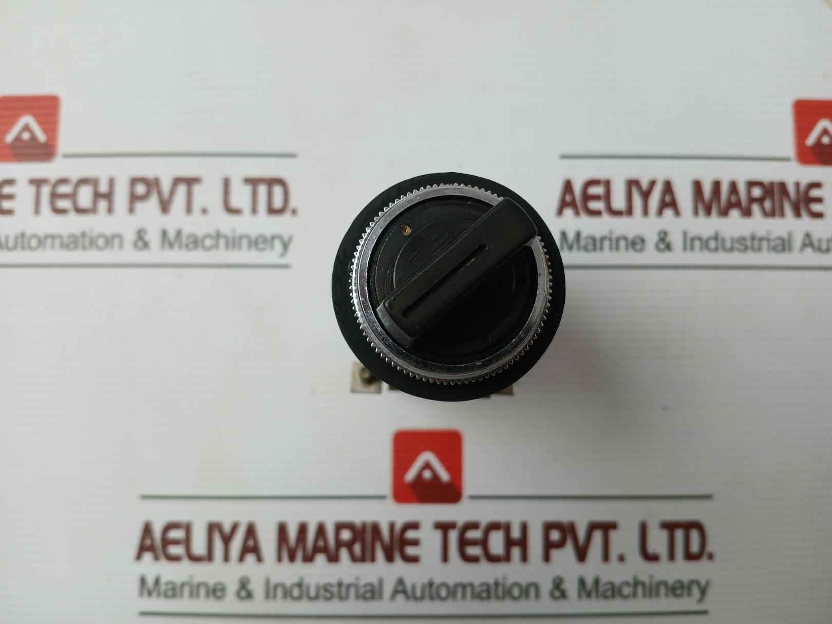 41-11754 Rotary Selector Switch Ybn30-s1 Brand Yoshida 250V 10A