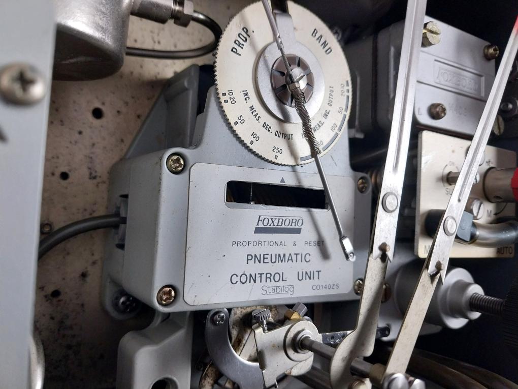 43Ap-fa42C Pc Pneumatic Controller 0-1500 Mmwg 0-30 Psi