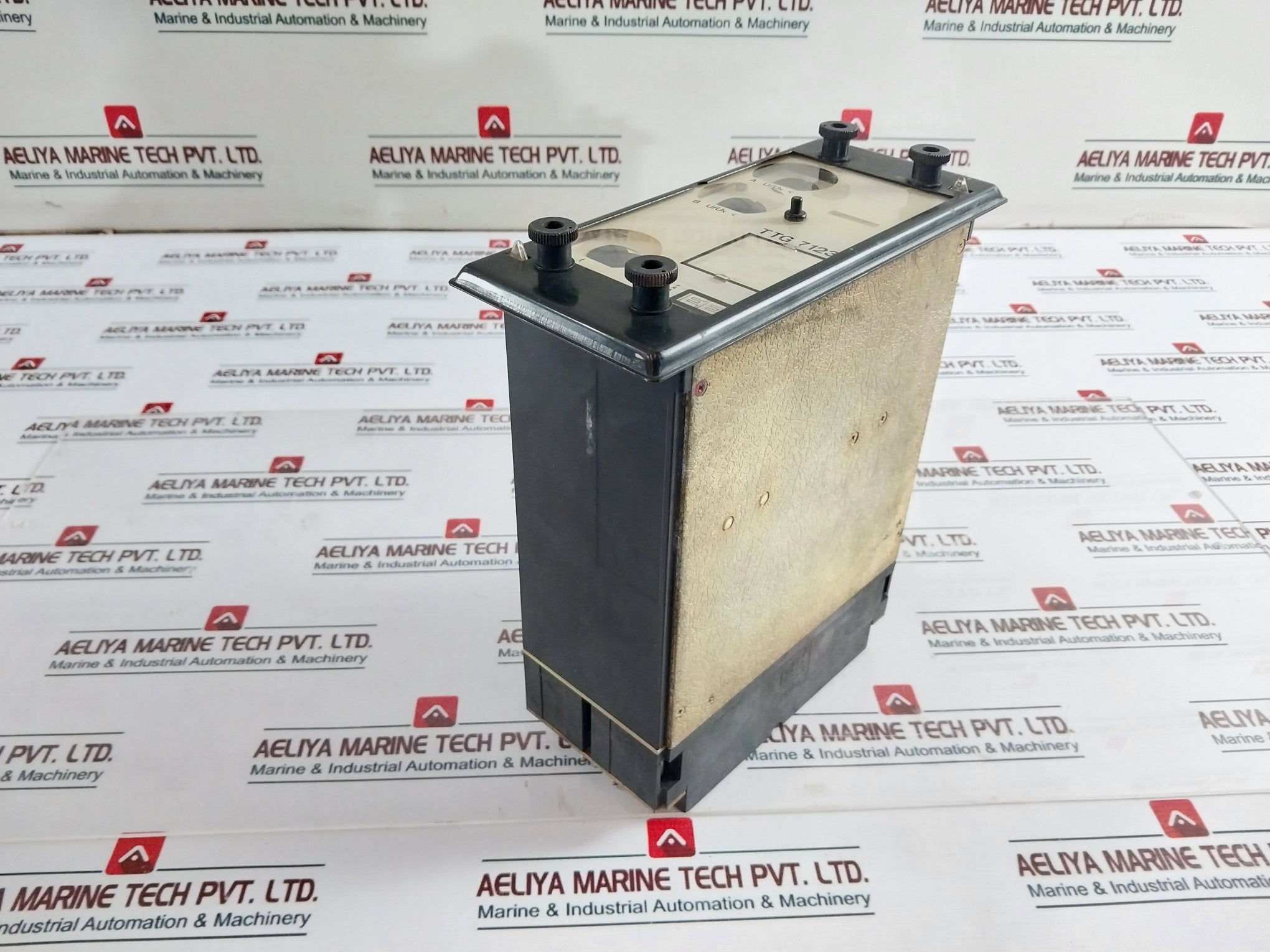 C.E.E. Ttg 7123 B/8173 Phase Overcurrent Relay 100V 50-60Hz