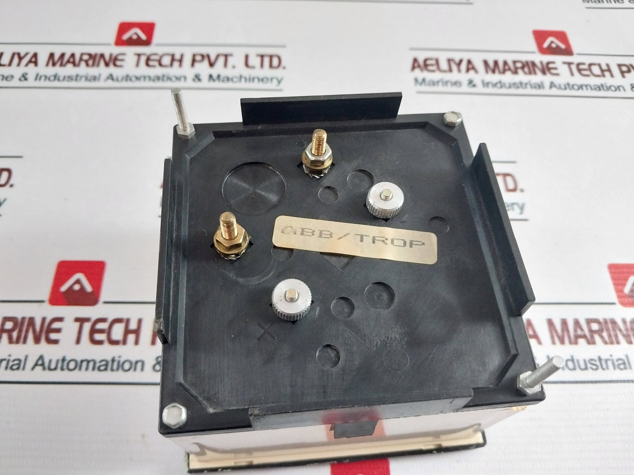 ABB DC-QUARZ 100v-60 Hz Hour Meter