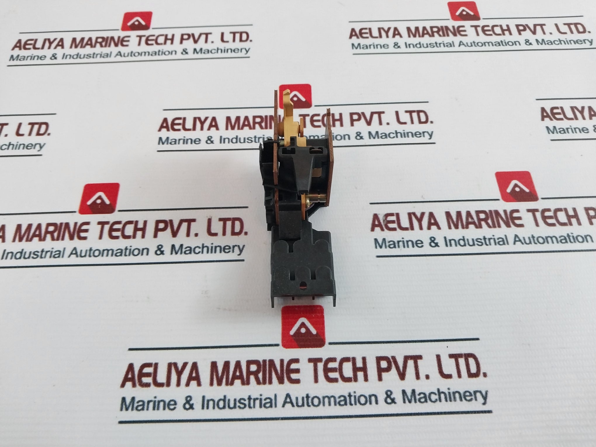 Merlin Gerin 42902 Relay 2a 415v