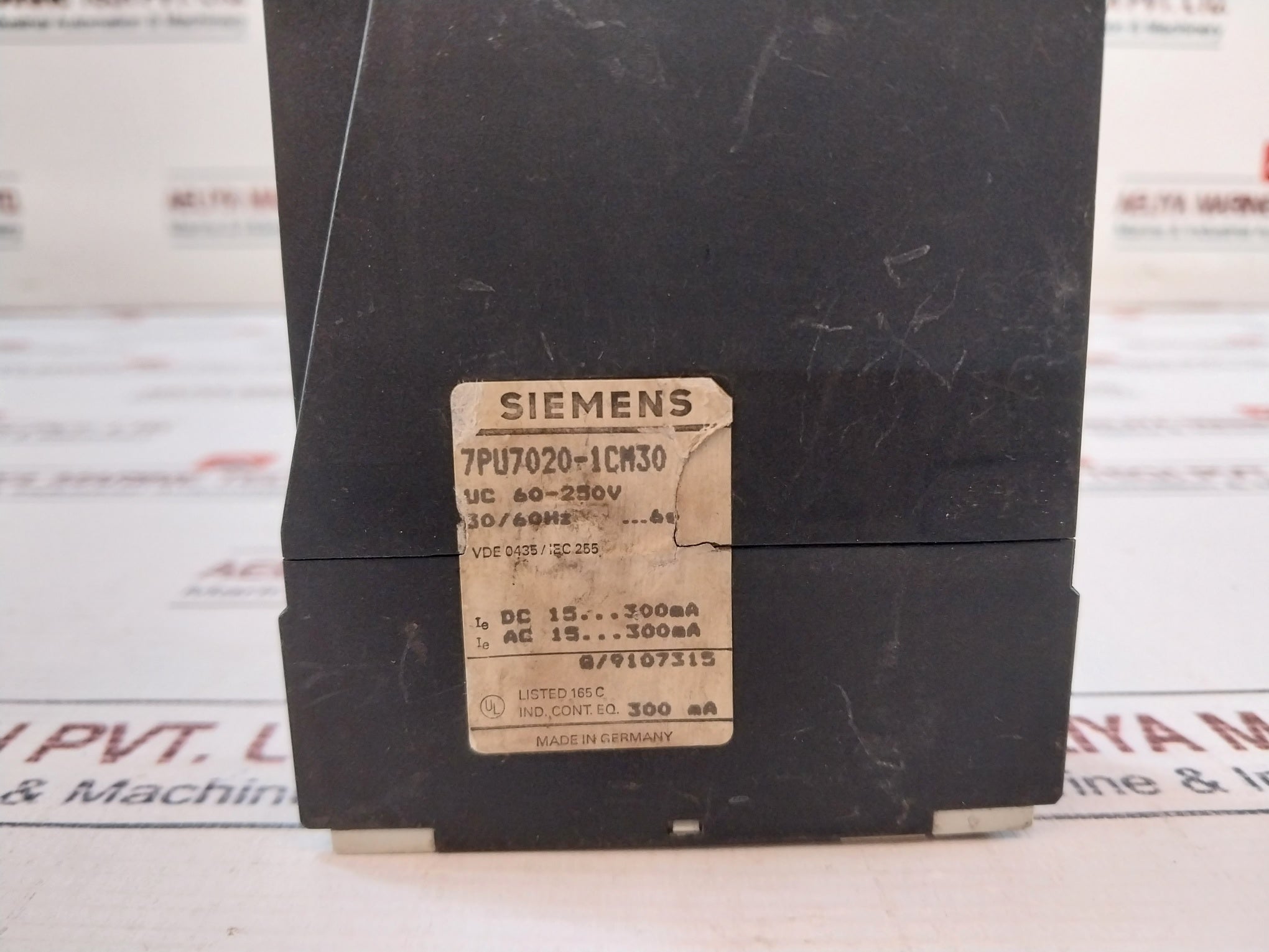 Siemens 7Pu7020-1Cm30 Two Wire Time Relay 60-250V 50/60Hz