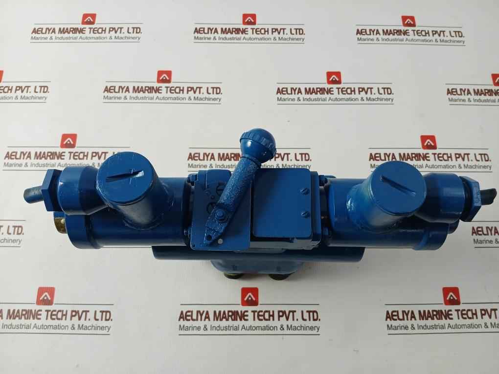 578-45.011-1 Hydraulic Directional Control Valve System 24V