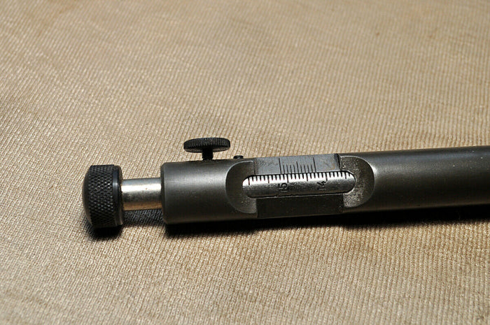 Simplex compact seal wear down gauge