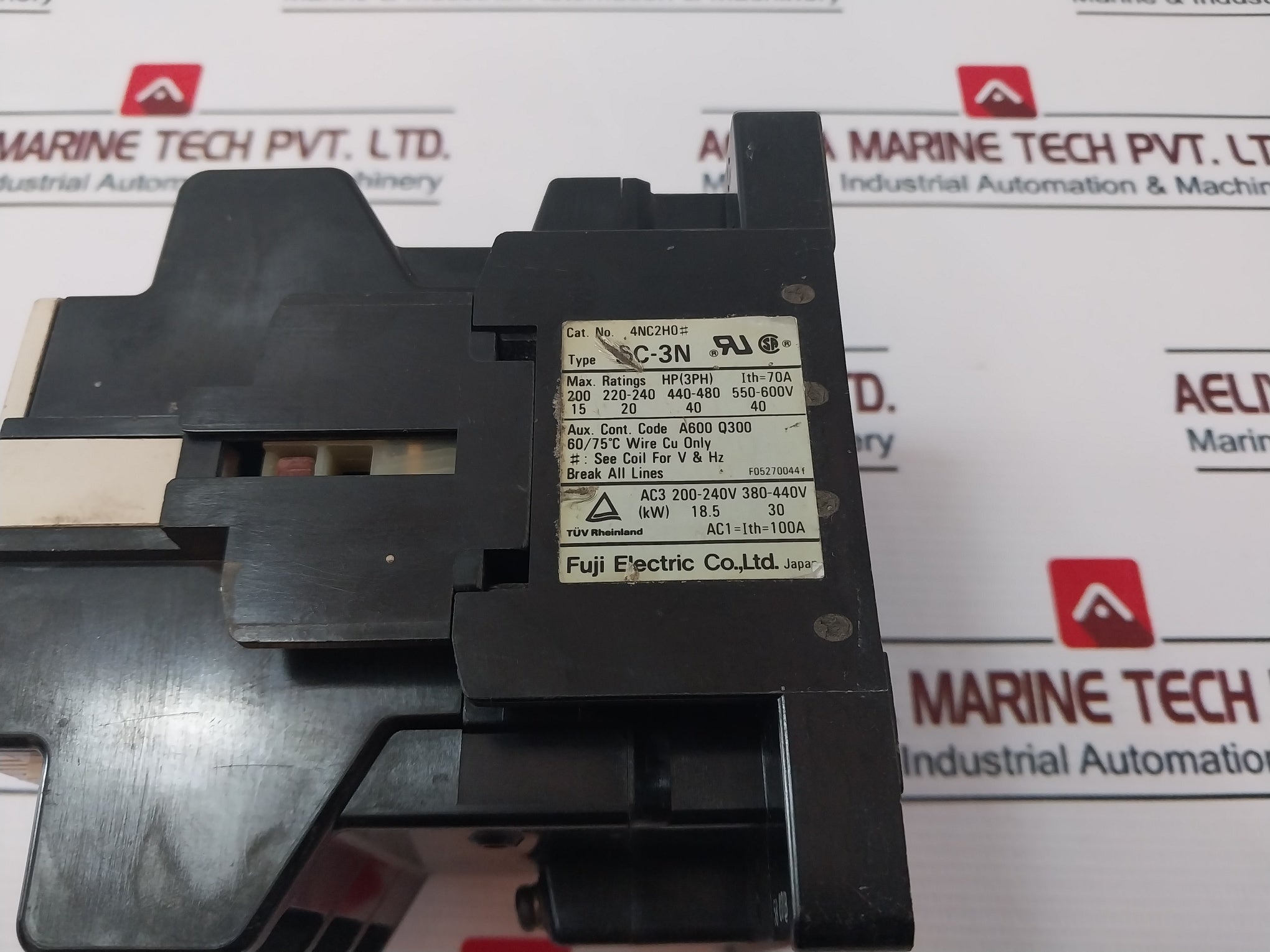 Fuji Electric SC-3N Magnetic Contactor 4NC2H0 100A