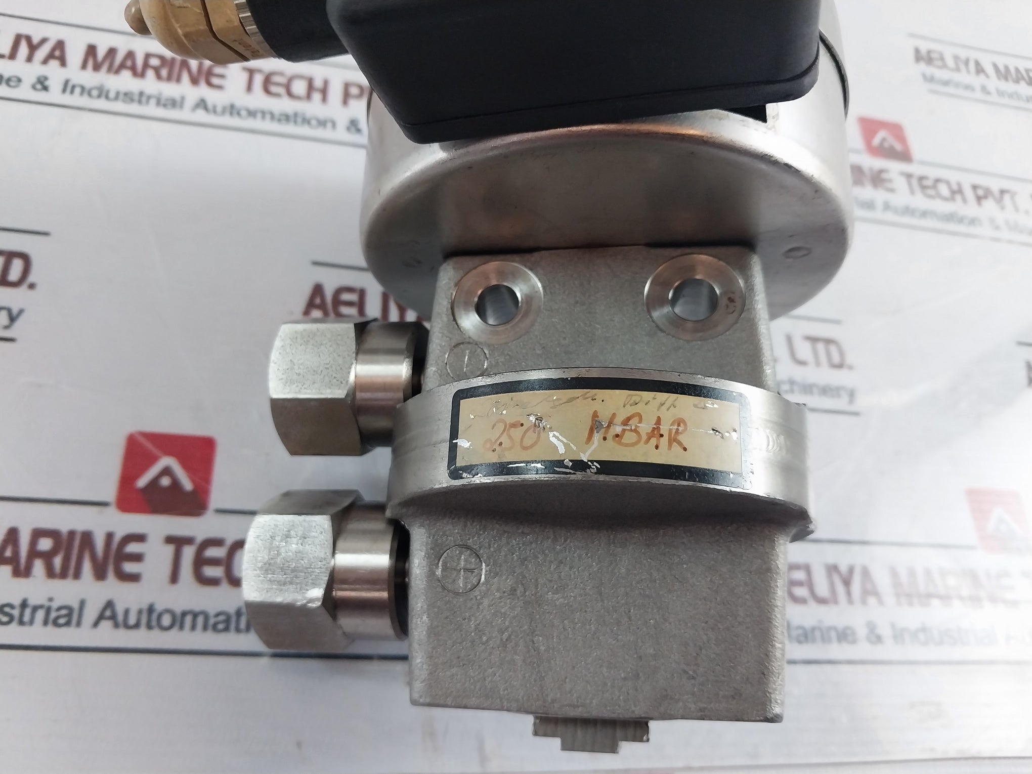 Wika 897.01.1998 Differential Pressure Transducer 10…30vdc