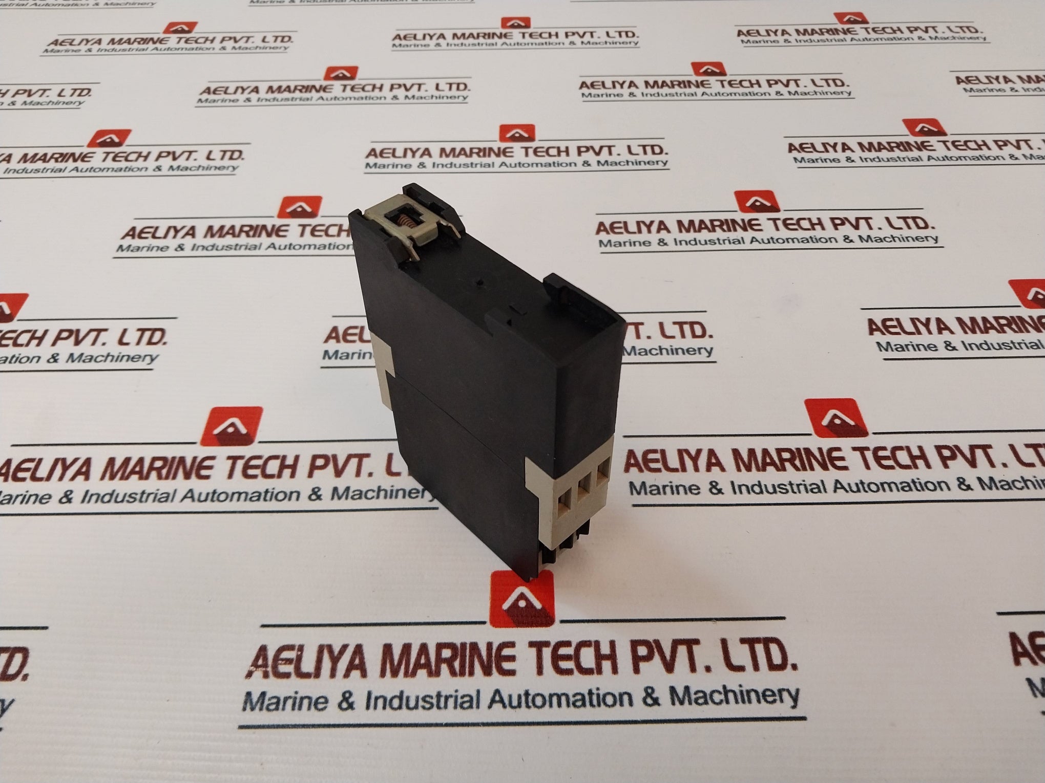 Janssen E09.1320.0X3 Switch On Relay Ac110-240V 50/60Hz