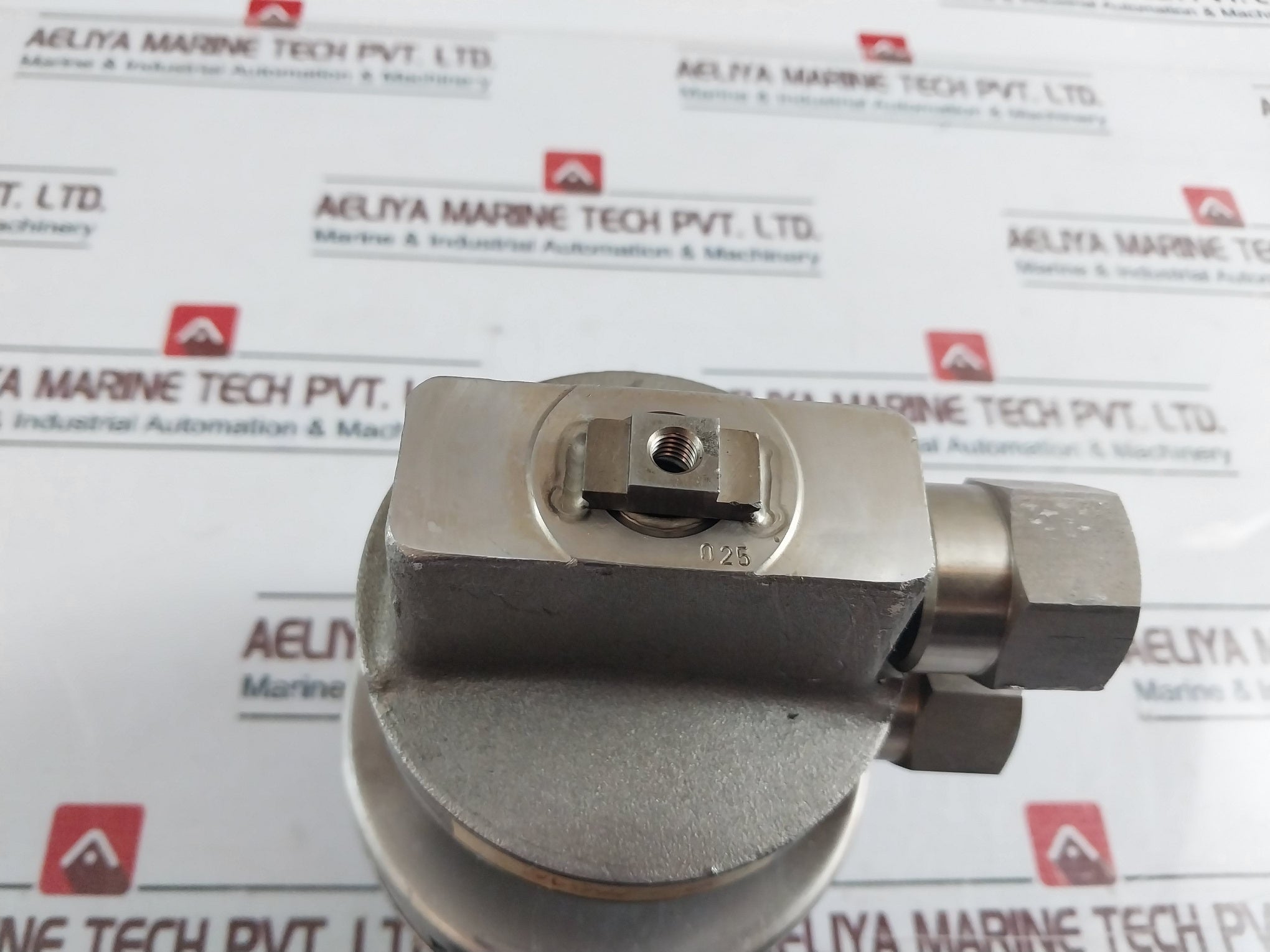 Wika 897.01.1998 Differential Pressure Transmitter 10...30 Vdc