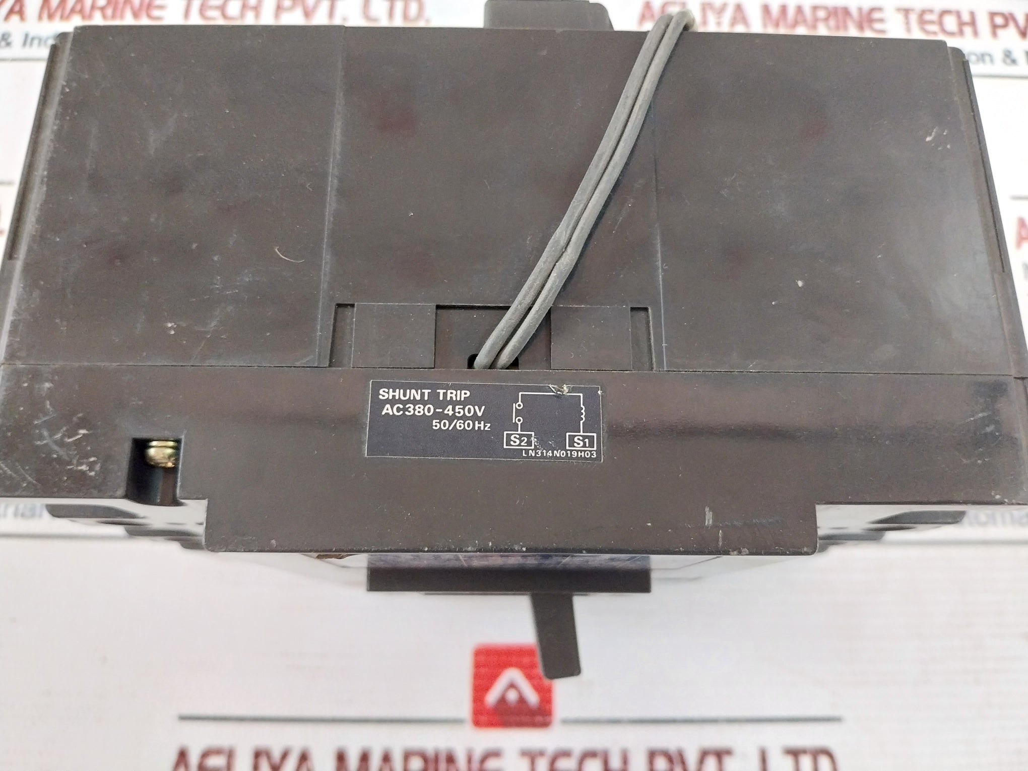 Mitsubishi Electric Nf100-sh No-fuse Breaker 15Amp 660V