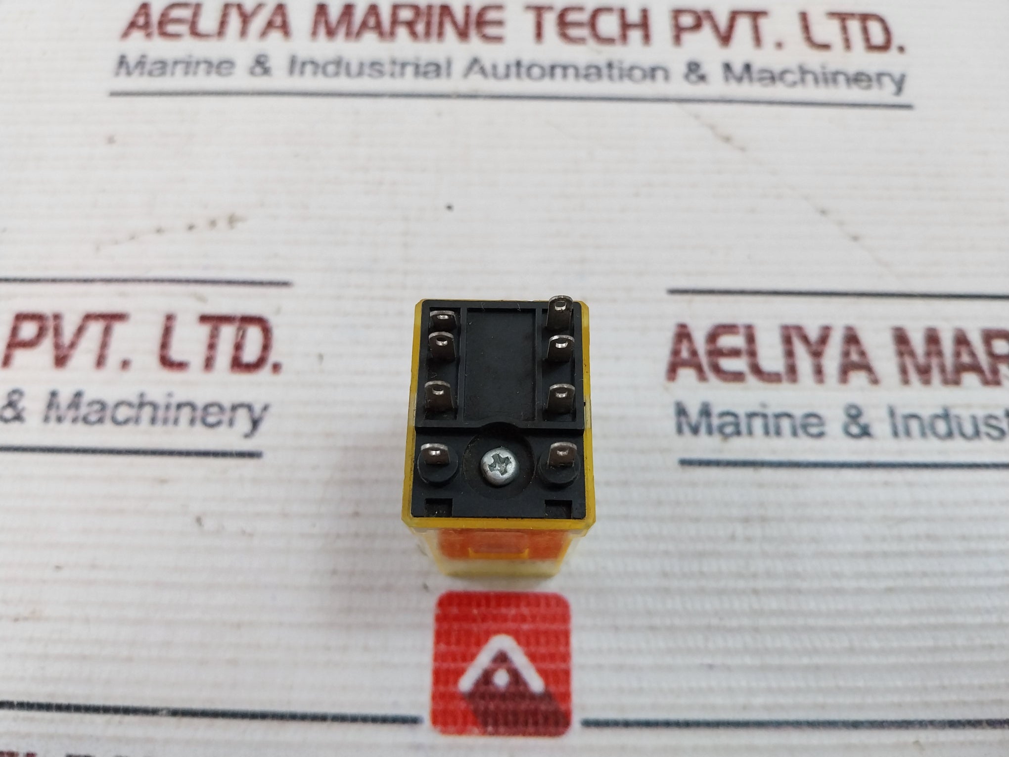 Idec Rm2S-u Relay 6A 240Vac
