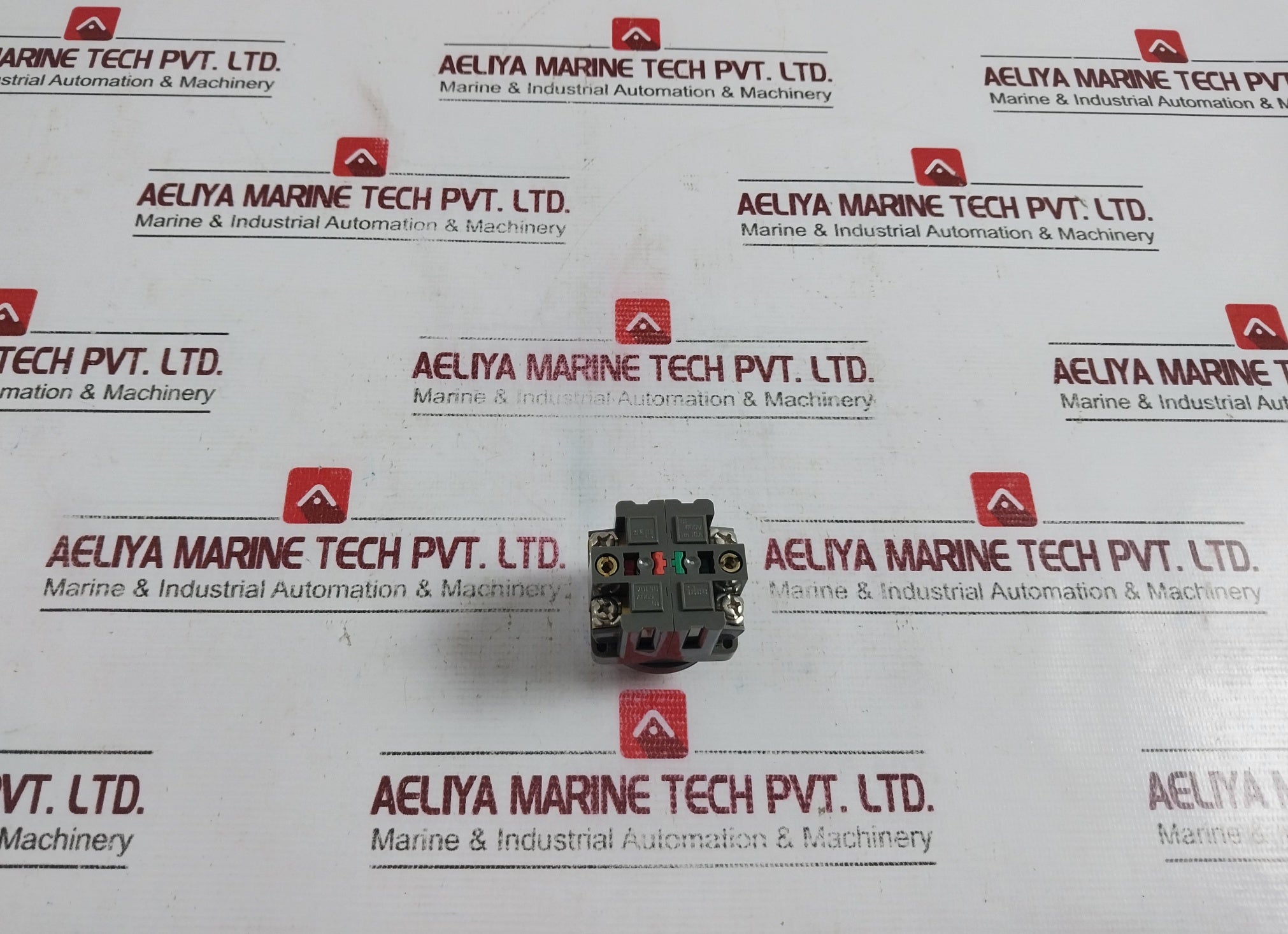 Idec Abn111-r Push Button Switch 41-10650 Ac125V 5A Ac300V 3A