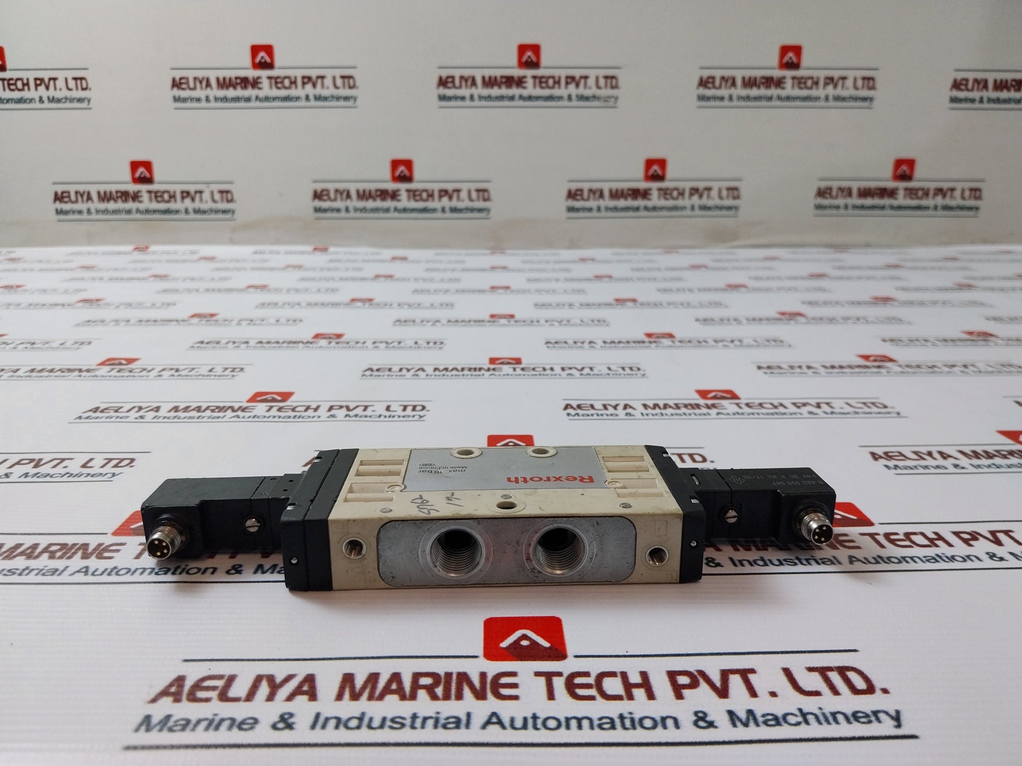 Rexroth R 422 000 047 Pneumatic Directional Control Valve 24V Dc 2.2 W 10 Bar