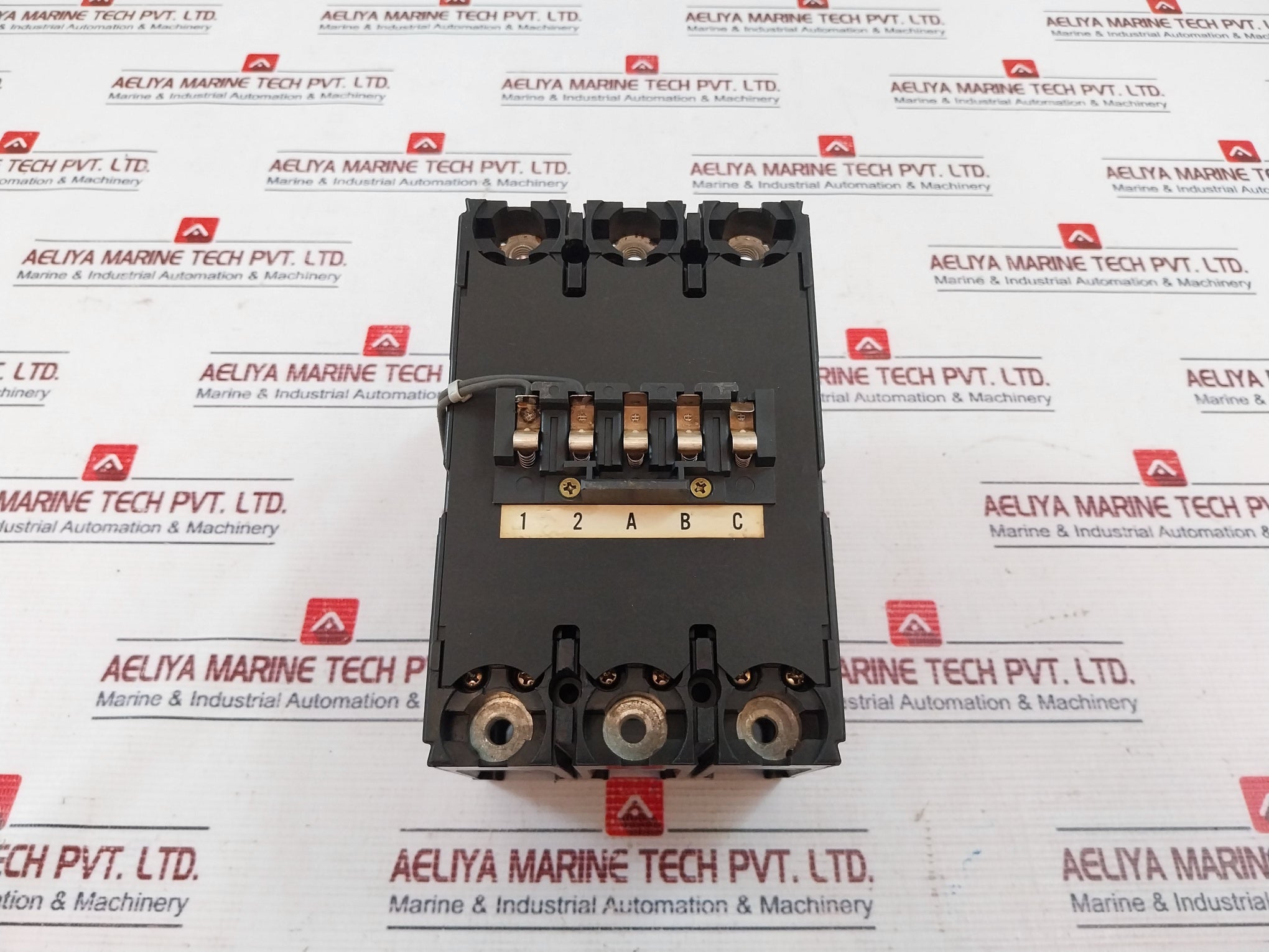 Mitsubishi Electric Nf225-sh 200Amp No-fuse Breaker 3Pole 660V