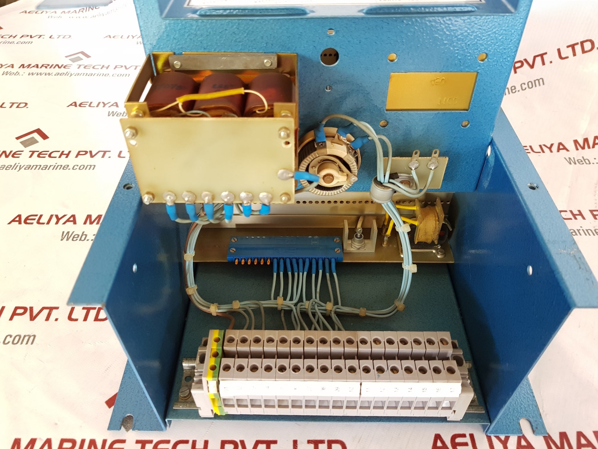 A.C.E.O 15074/1100 Voltage Regulator 450V 60Hz