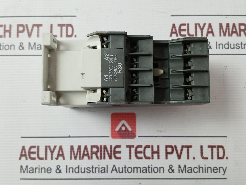 Abb Ca5-40E Auxiliary Contact Block 220-230V 50Hz 30A 16A Awg 10-18 Cu Str 75?C