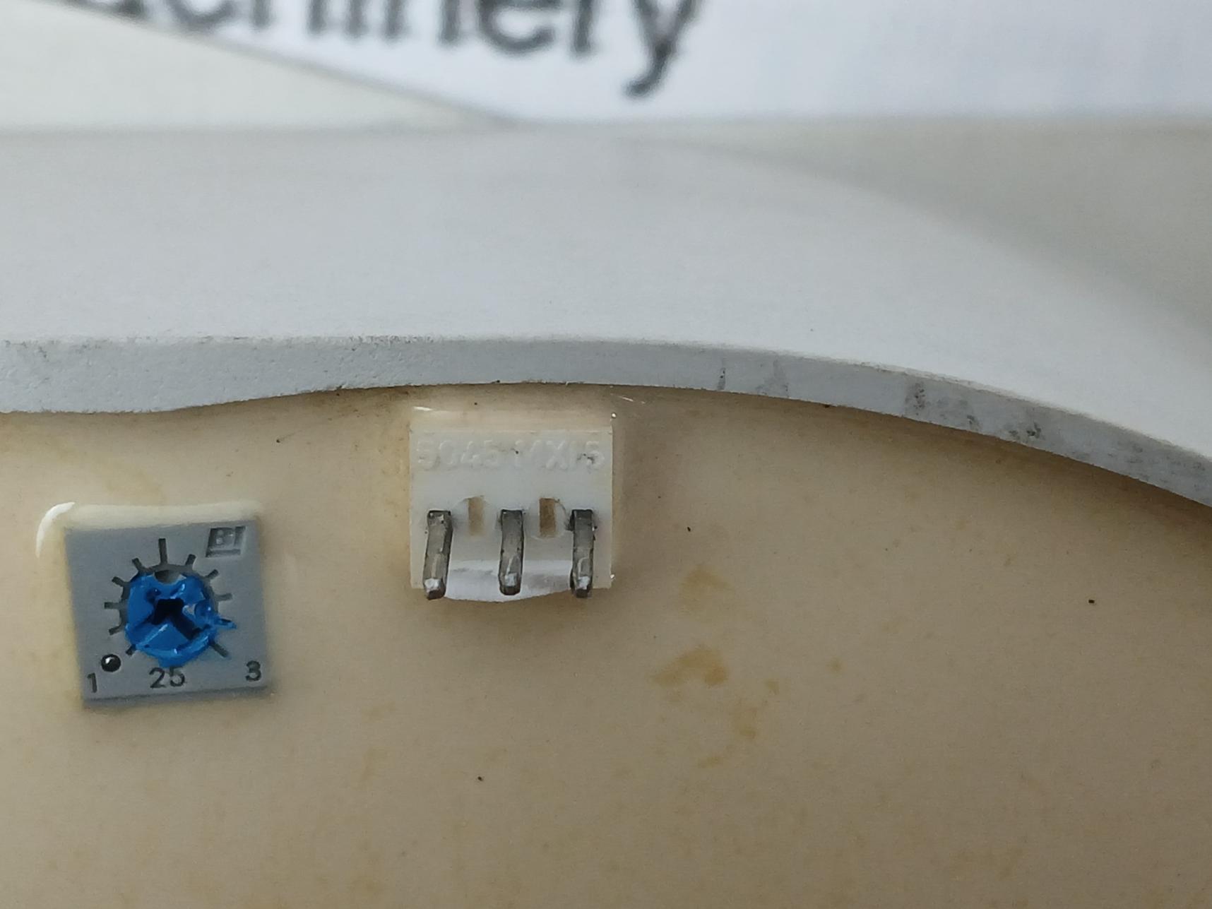 Abb Es2000-9725 Current Sensor 25Ohm 2000A 05130F91