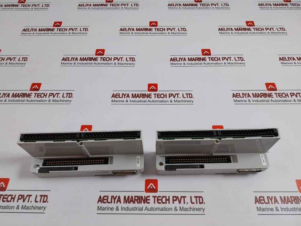 Abb Hbs01-cjc Horizontal Row Mount Base For A Single Module +24V Dc 2A