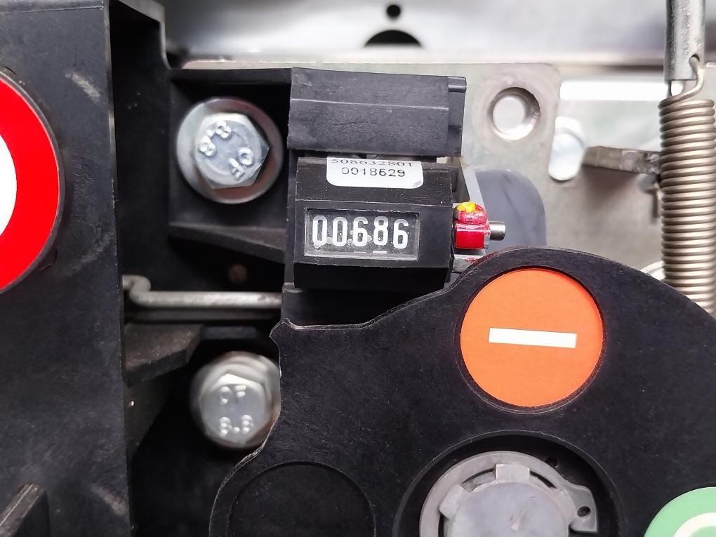Abb Hd4/ 12.12.32 Mv Circuit Breaker Medium Voltage Gas Insulated Sf6