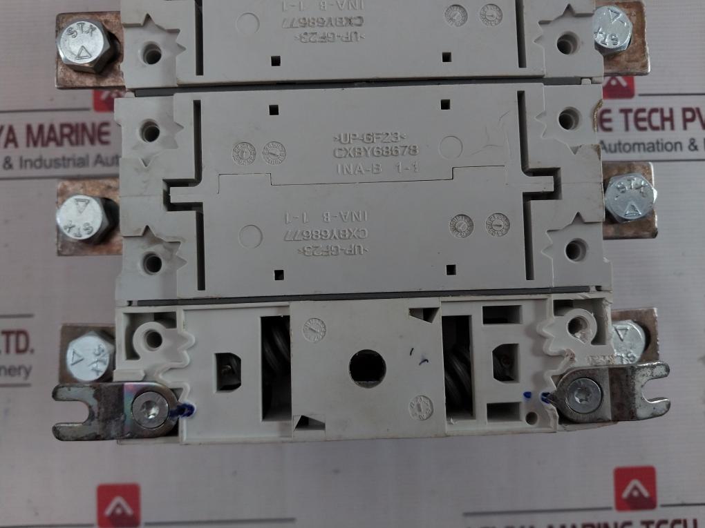 Abb Os250D03N3 Switch Fuse System 690V 250A Ac-23A 23W 12Kv