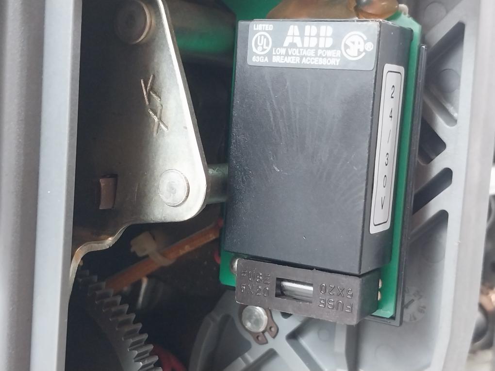 Abb Sace E1n 16 Emax Circuit-breaker 3a 400vac Blc6104178 J101 J102