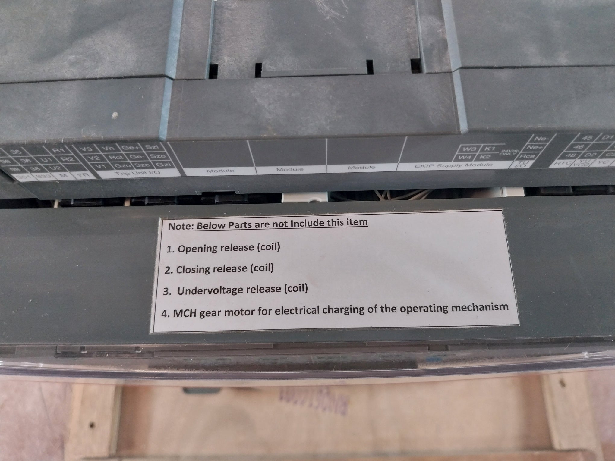 Abb Sace E2.2N Fixed Part Of Withdrawable Circuit Breaker Set Iec 60947-2 24Vdc