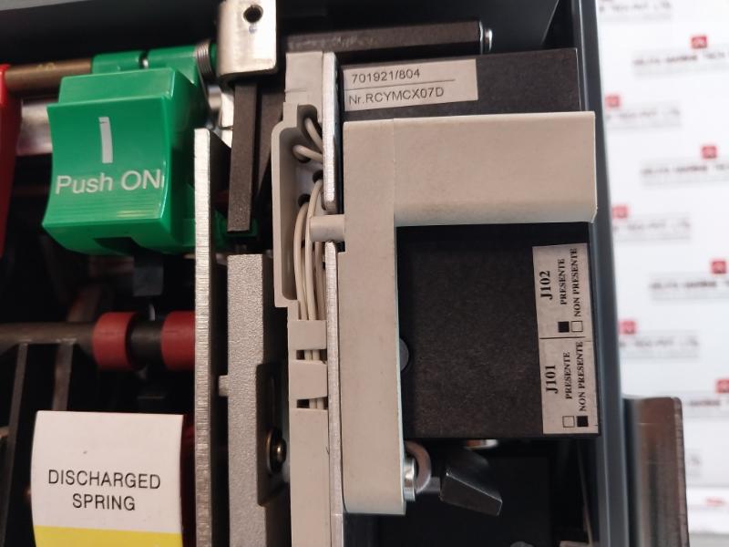 Abb Sace Emax E1 Circuit Breaker 12Kv 400Vac Yo-1Sda038292R1, Yc-1Sda038302R1