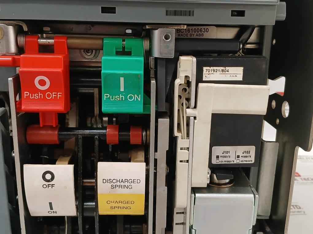 Abb Sace Emax E1 Low Voltage Air Circuit-breaker 1000A 12Kv Yu-1Sda038312R1