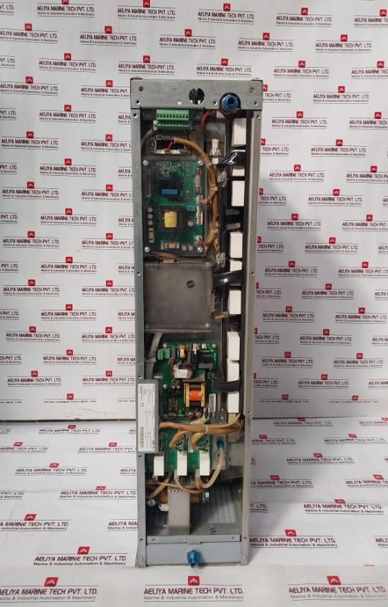 Abb Acs800-104Lc-0700-7+E205+Q950 Inverter Drive 68606039 525-690 Vac 480 A