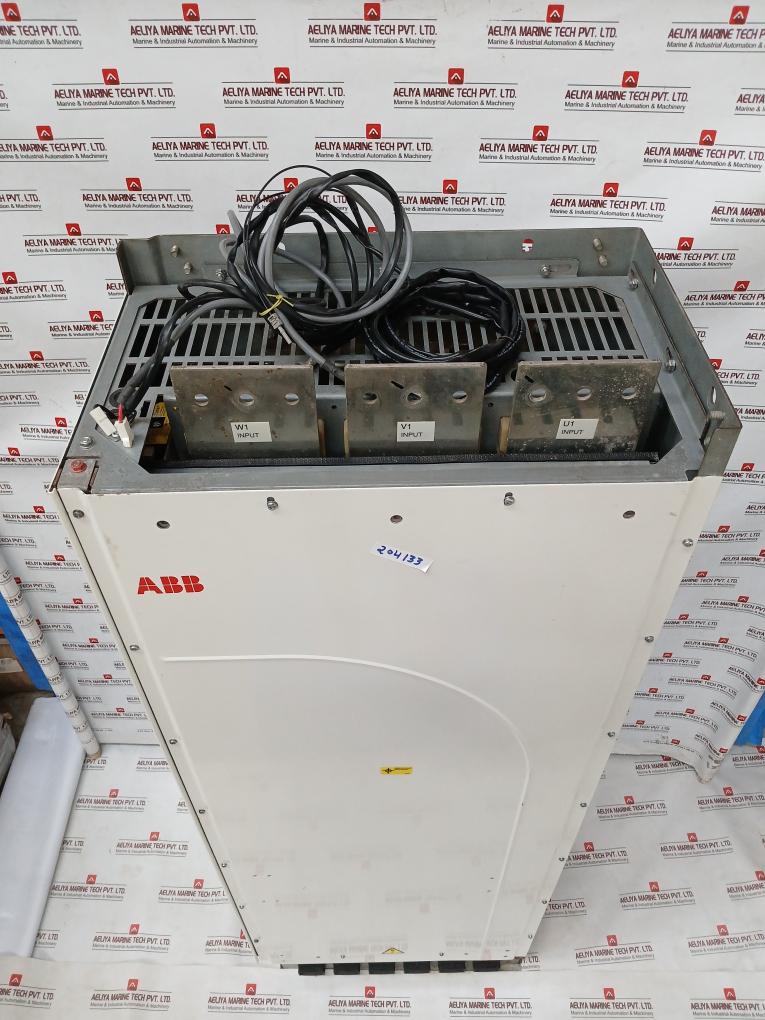 Acs800-04-0400-5+C189+E208+E210+J400+K454+L509+N651+P901 Vfd Frequency Drive Abb