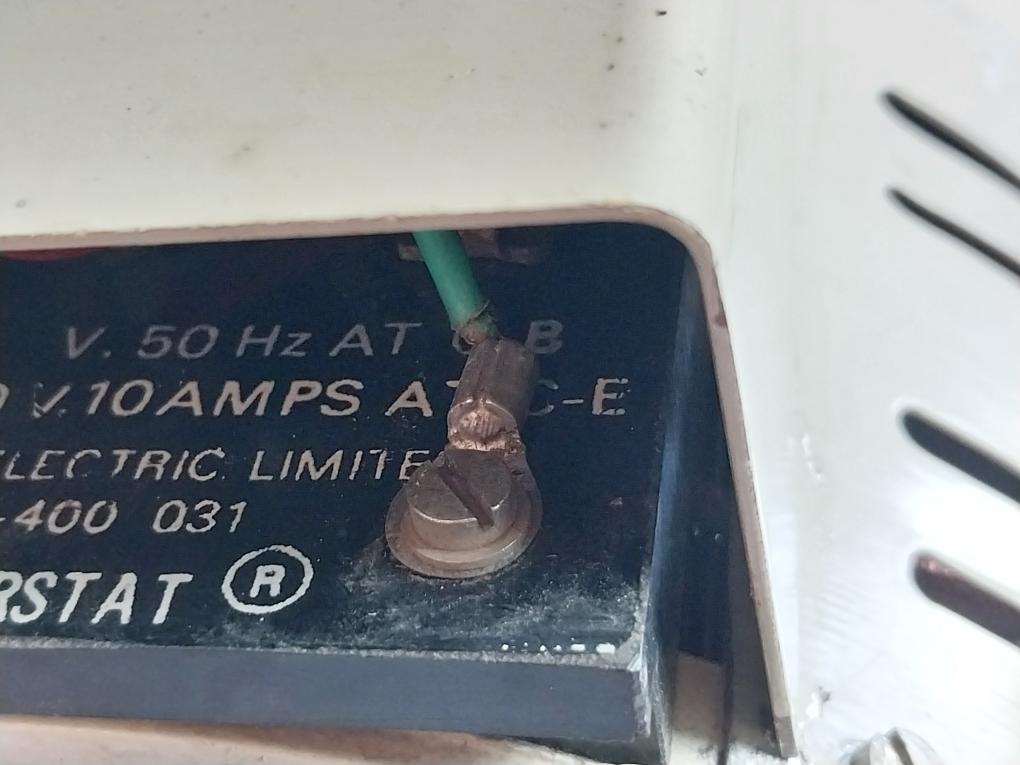 Ae 10 D-1P Dimmerstat 10 Amps 240V 50/60 Hz 2-7Kva