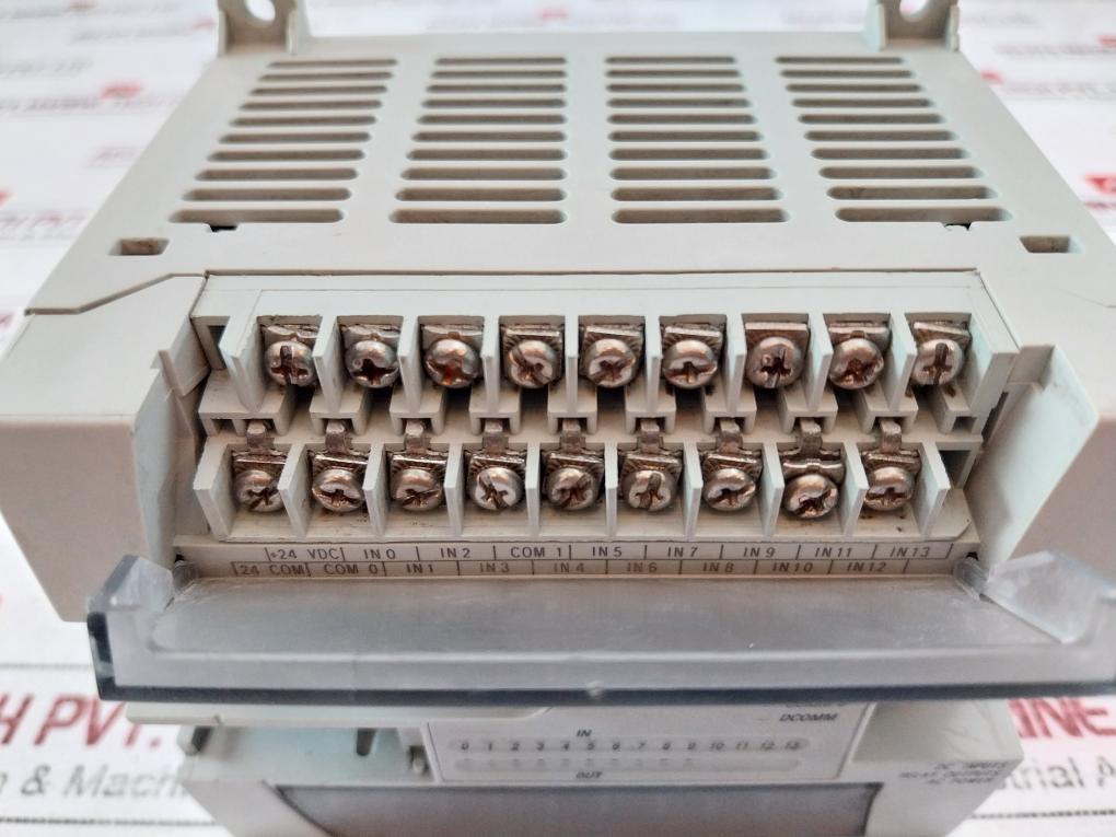Allen-bradley 1762-l24Bwa Micrologix 1200 24 Point Controller 50-60Hz 24Vdc