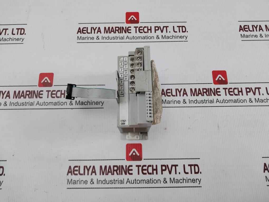 Allen-bradley 1762-ob8 Micrologix Rev D 24vdc Series A
