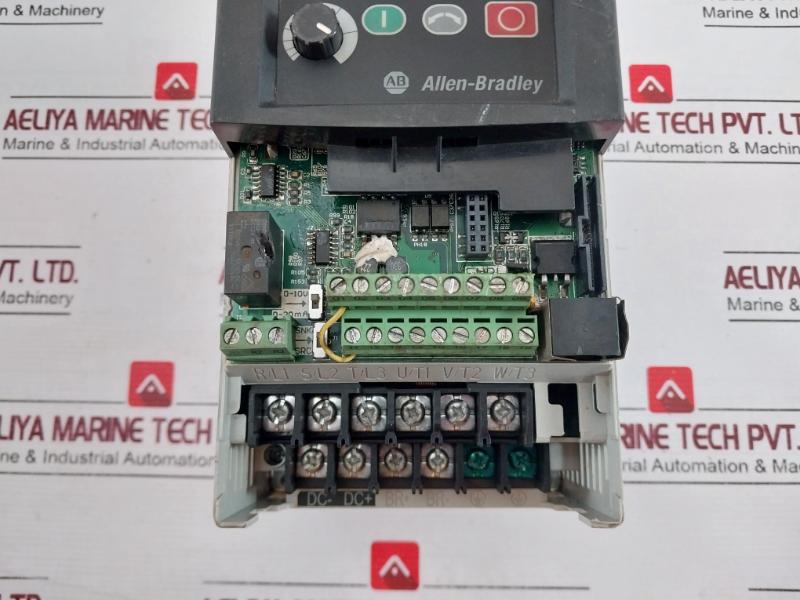Allen-bradley 22B-d2P3N104 Powerflex 40 Adjustable Frequency Drive