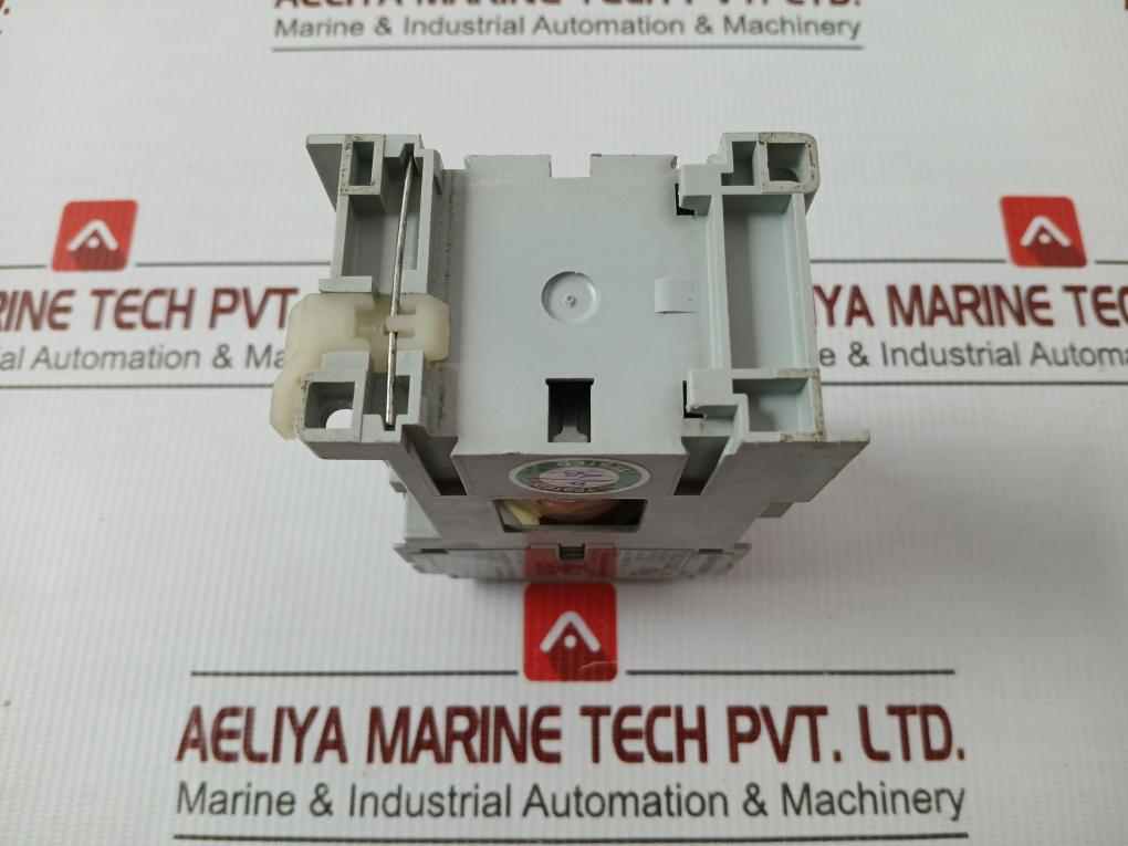 Allen-bradley 690V 20A Industrial Relay 700-cf310Z*
