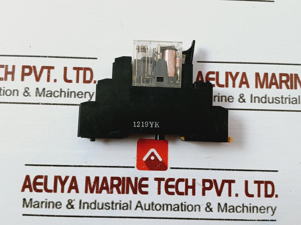 Lot Of 2X ALLEN-BRADLEY 700-HN122 & 700-HK32Z24-4 Relay
