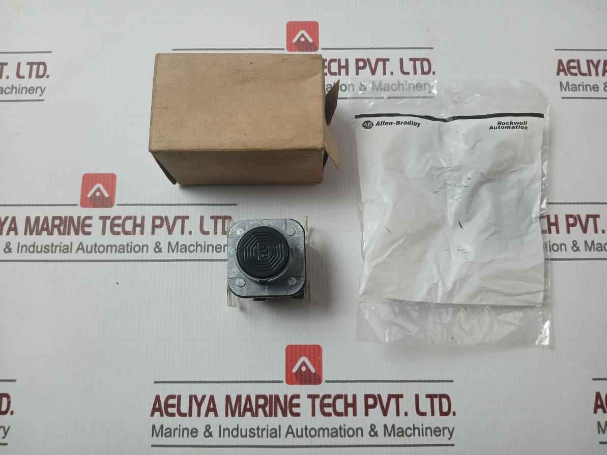 Allen-bradley 800T-a2A2 Push Button Flush Head Black 800Vac