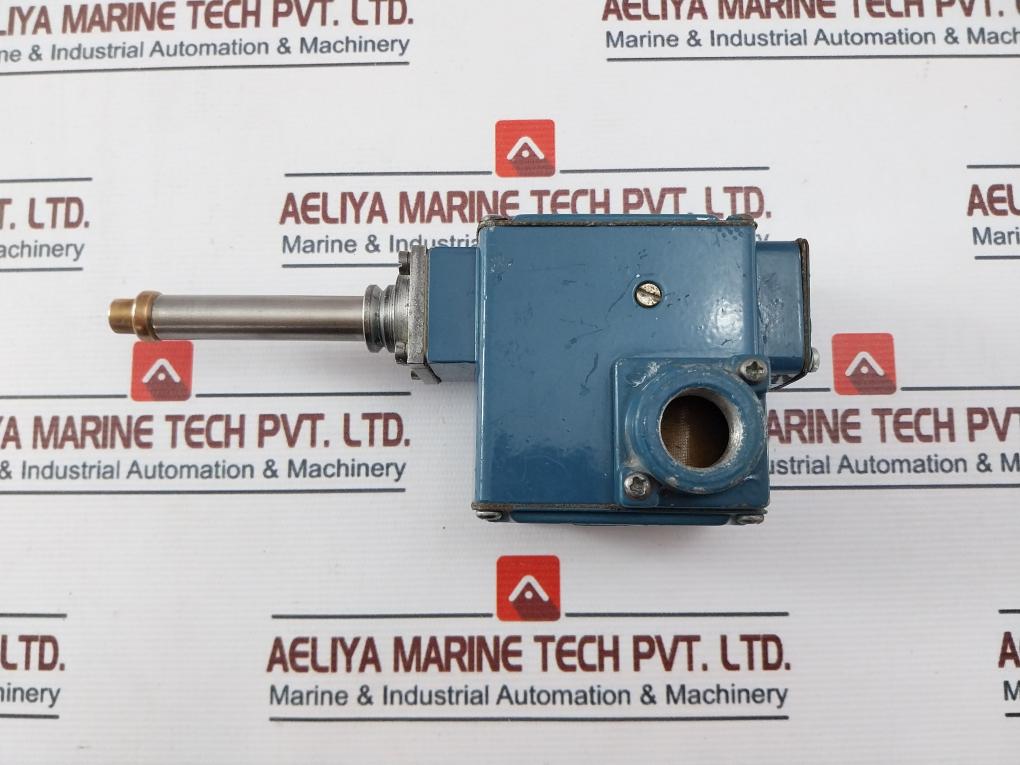 Amot Controls 4140Dr1D00Cg5Ee Pressure And Temperature Switches 99-123°C Used