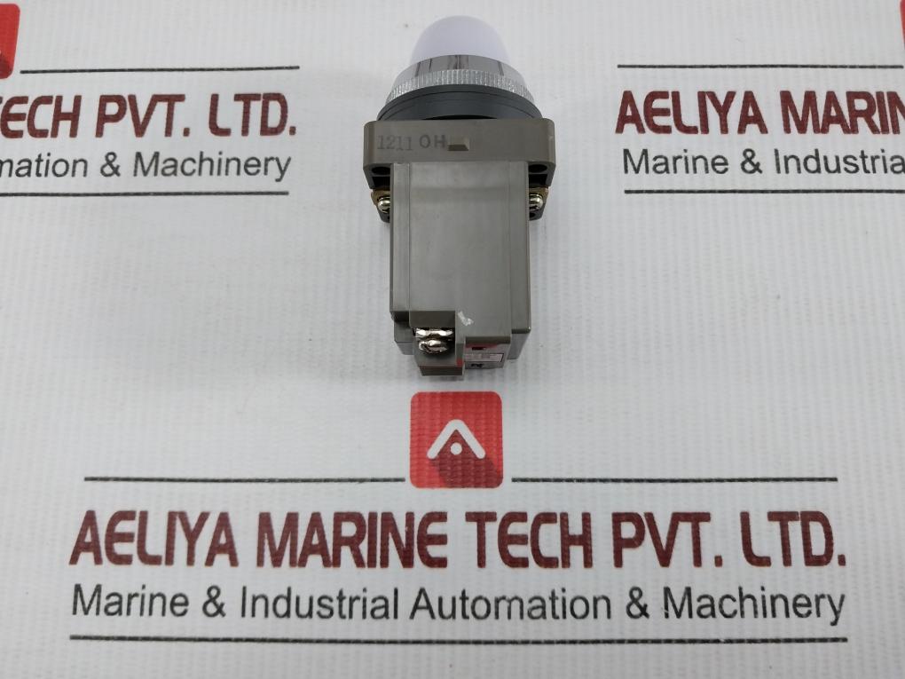 Apn116-w-Pilot-Light-Lamp-Indicator-100-110V-50-60Hz-1W-Idec-209611-8