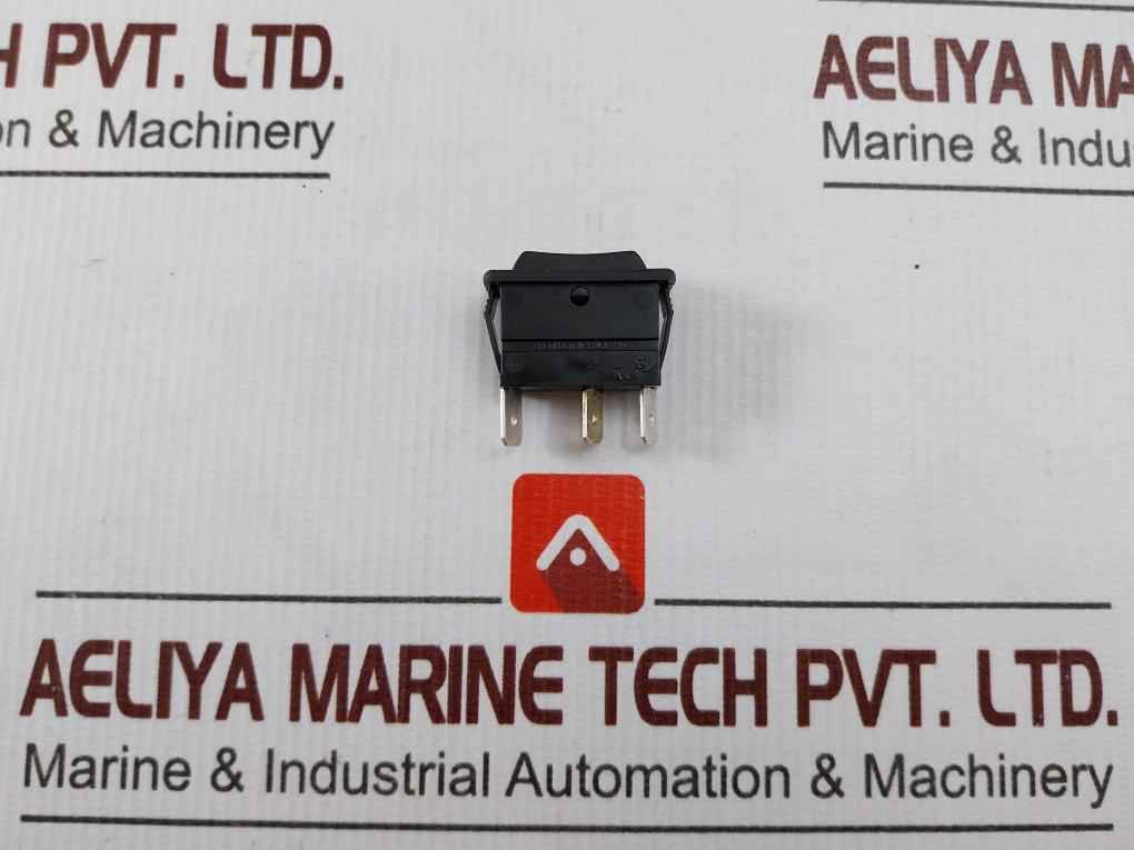 Arcolectric C1522at Rocker Switch 250v-ac 16a