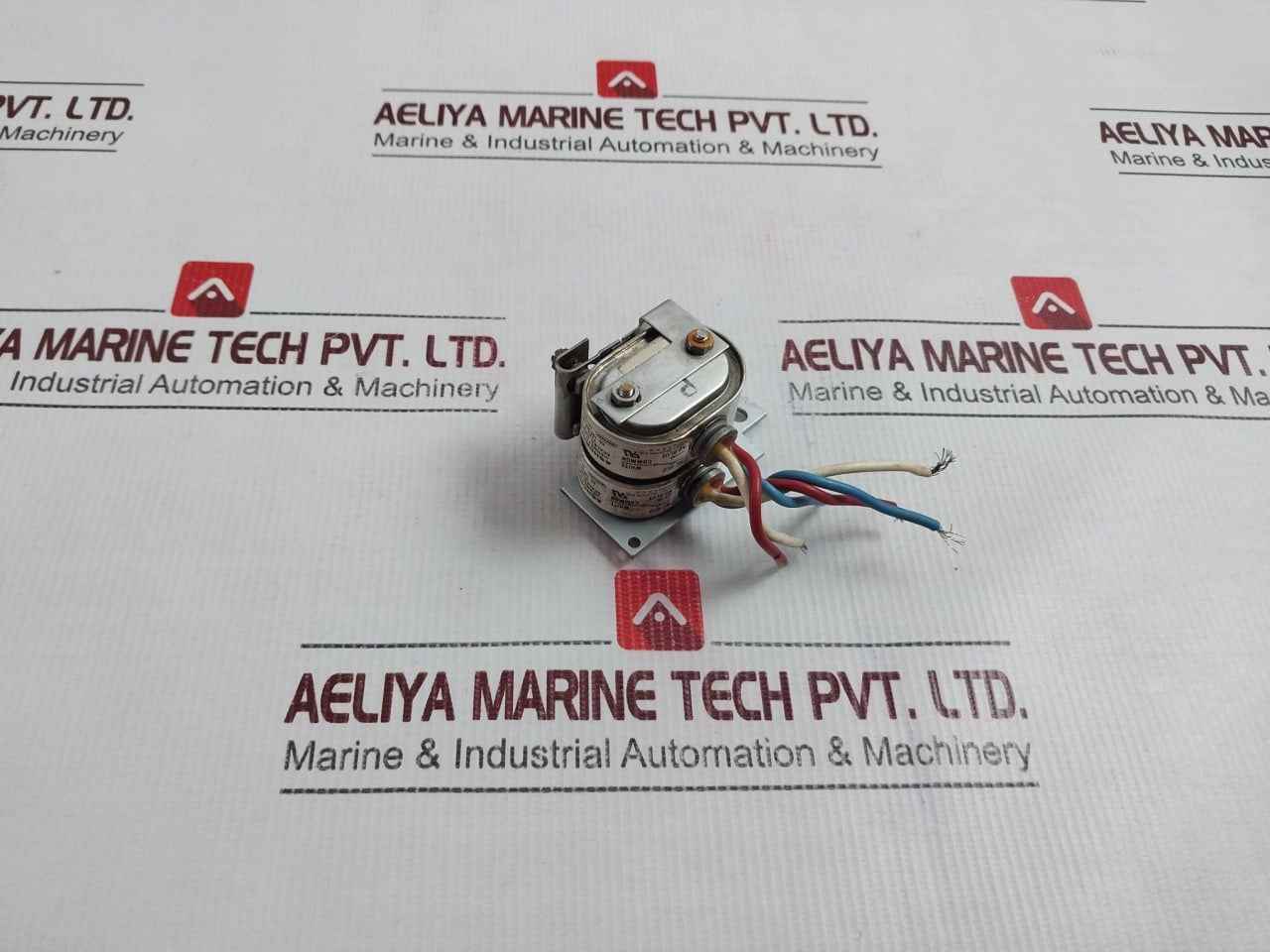 Ashcroft Type: P Pressure Gauge 5A, 125/250 Vac