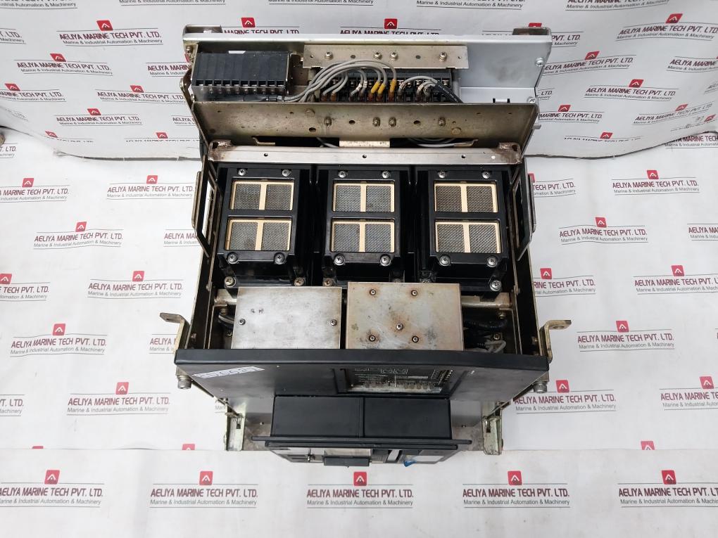 At 25 Terasaki Air Circuit Breaker 50/60Hz 690Vac