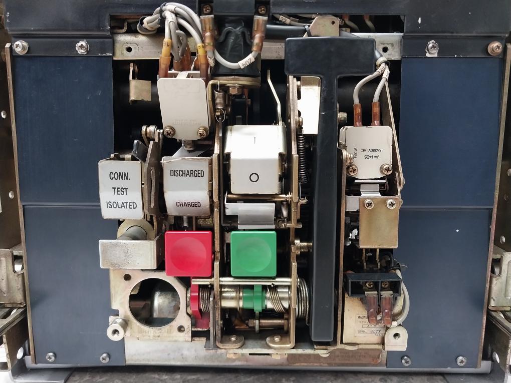 At 25 Terasaki Air Circuit Breaker 50/60Hz 690Vac