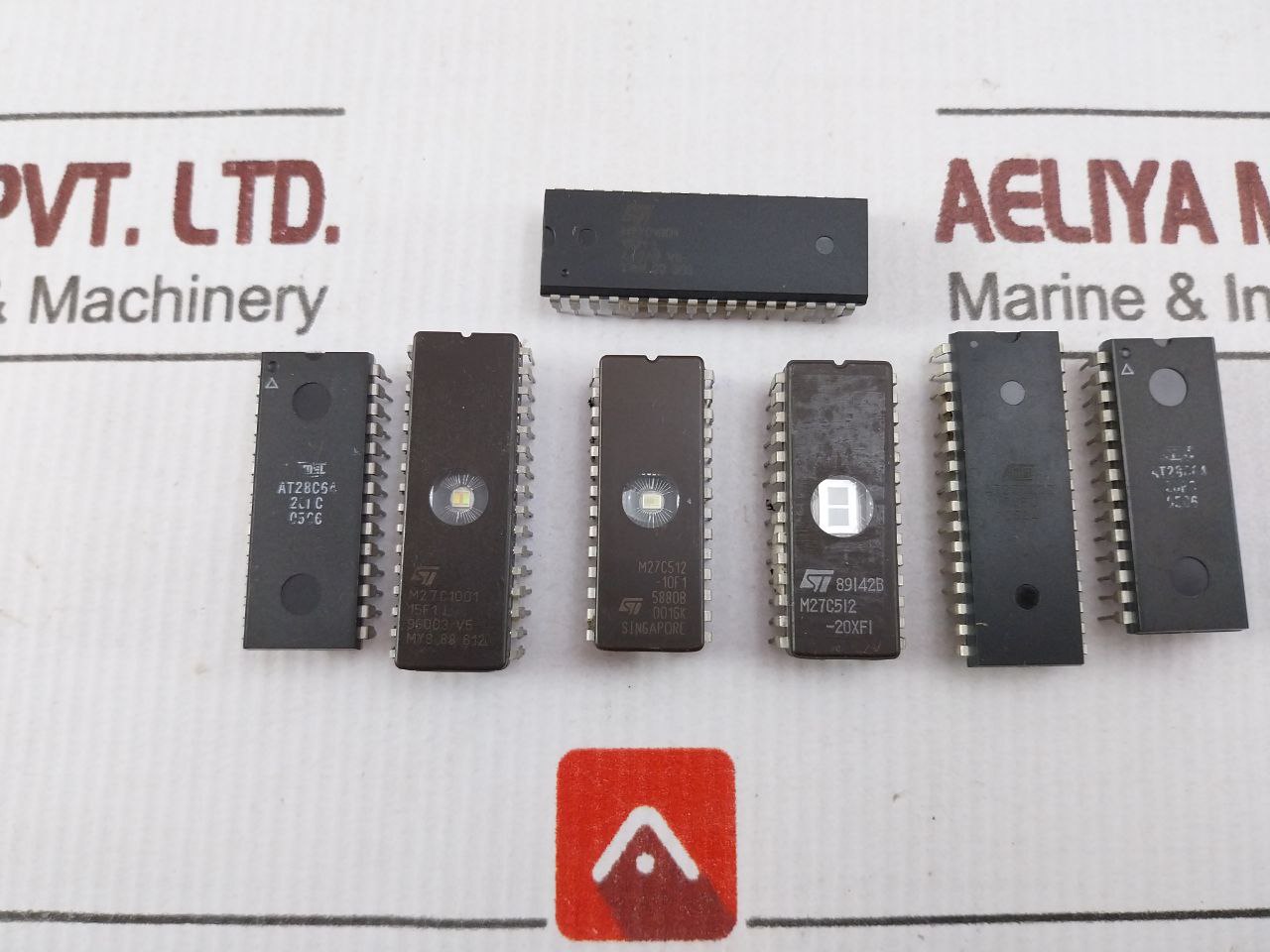 Atmel At28C64 Almo Eprom-eeproms Memory Chips 3.3 Msb M27C512-20Xf1