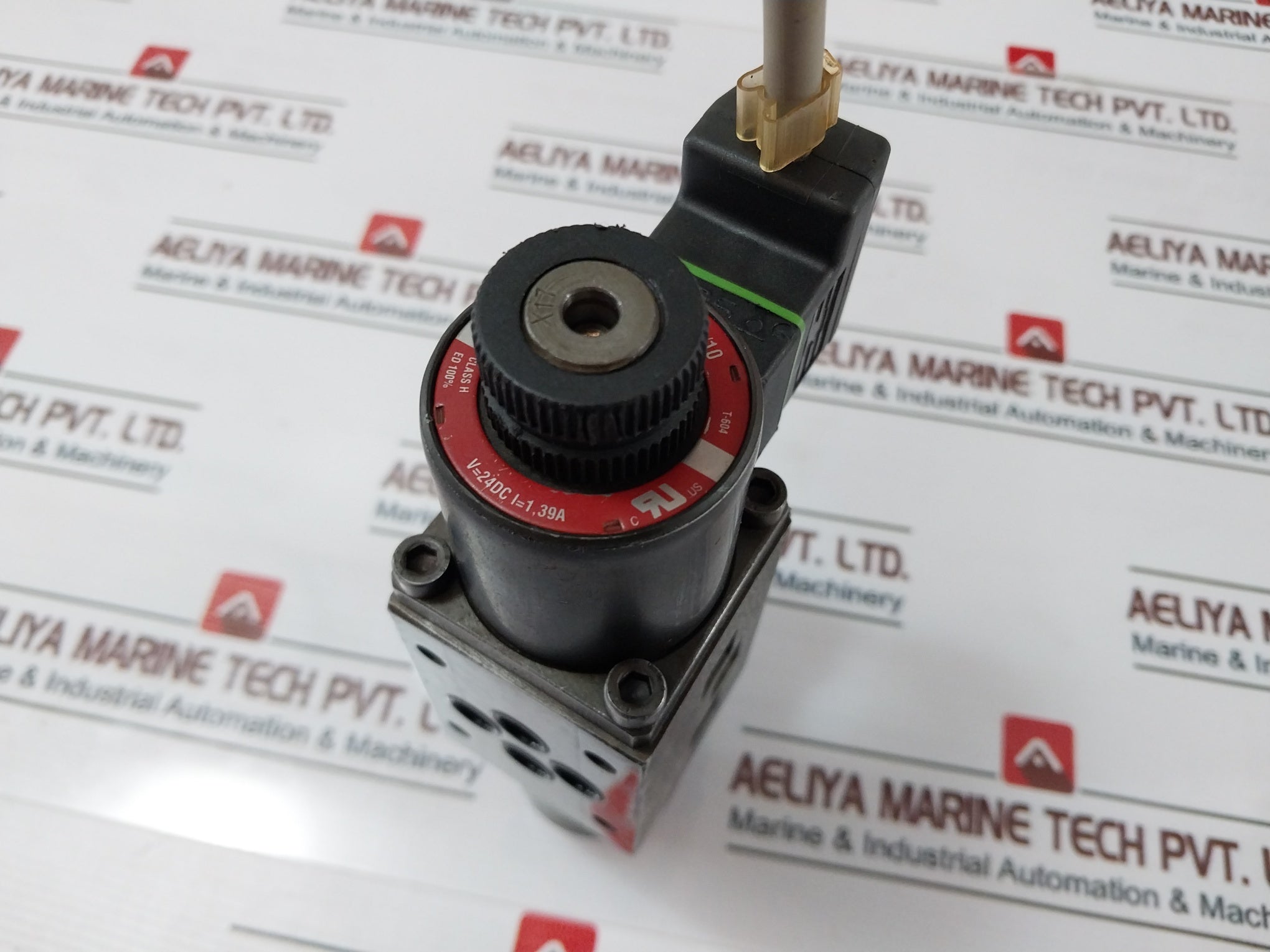 Atos Dhu-0751/2P 21 Hydraulic Valve Assembly With Murr Elektronik Sp-cour-24Dc/10 Coil